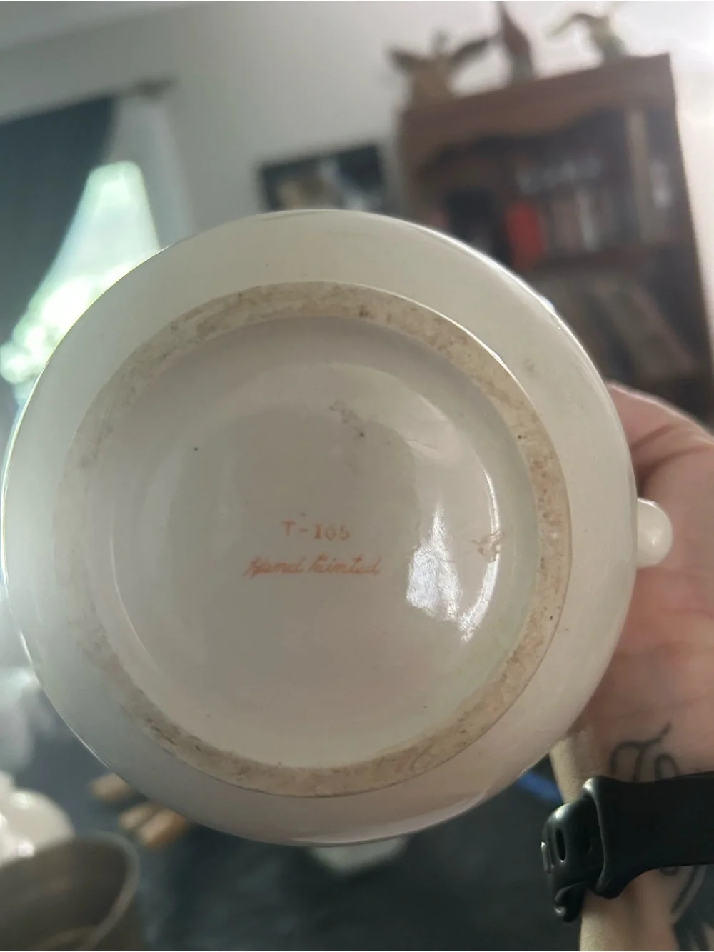 N/A cream ceramic